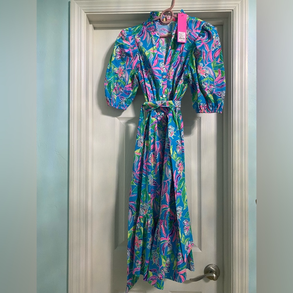 NWT Lilly Pulitzer Shona Stretch Shirtdress
Size 00